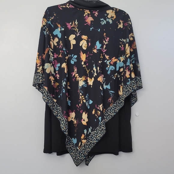 Slim Factor By Investments Floral Print Short Sleeve V-Neck Tie Layer Poncho Top - Picture 9 of 11